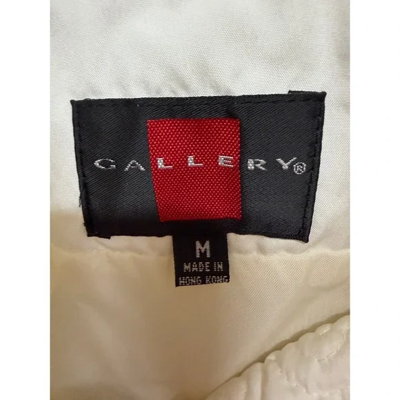 Gallery White Quilted Puffer Style Lightweight Jacket Rose Print Size medium - Picture 5 of 6